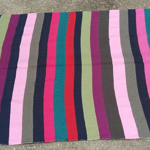 Hand Knotted Area Rug - Throw - Pakistani Dari - Picture 12 of 16